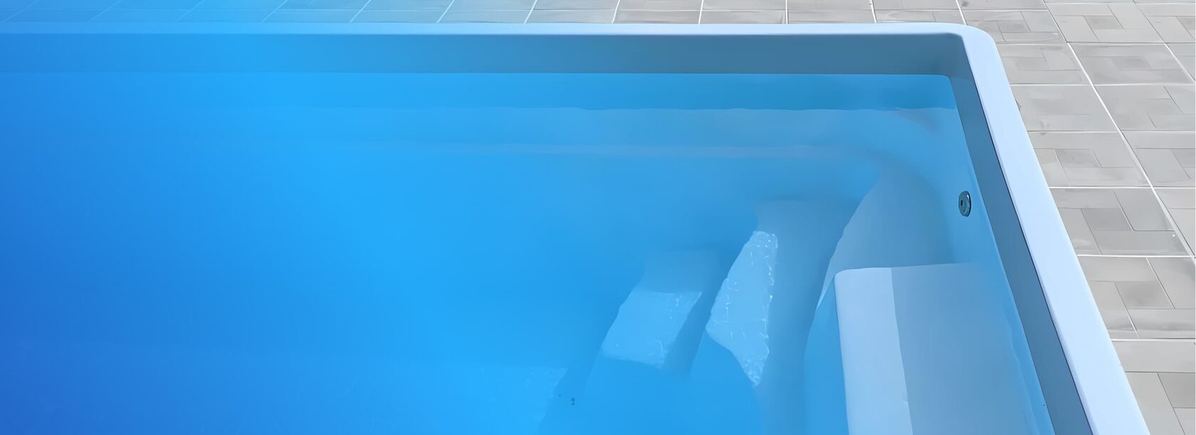 Бордюрный камень для бассейна — установка в Армавире