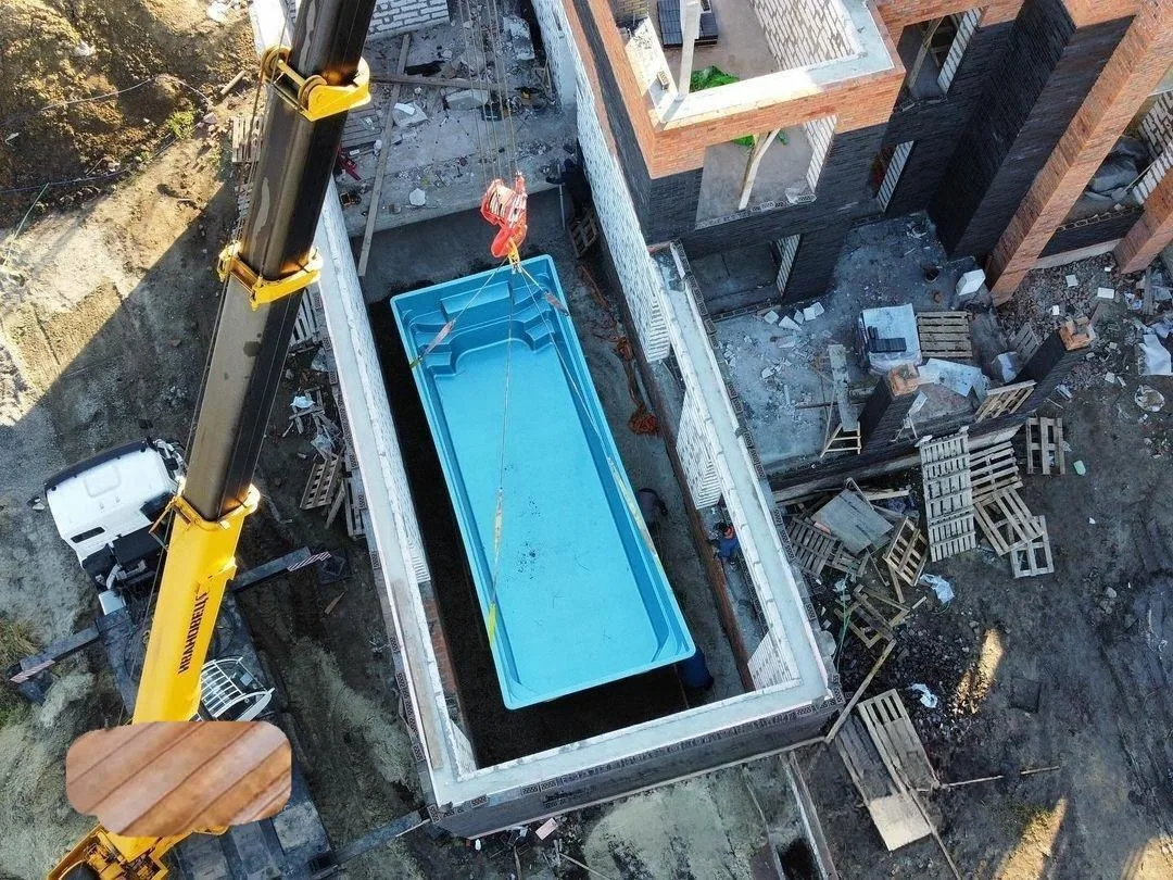 Laguna 9 — зона отдыха у бассейна в Армавире