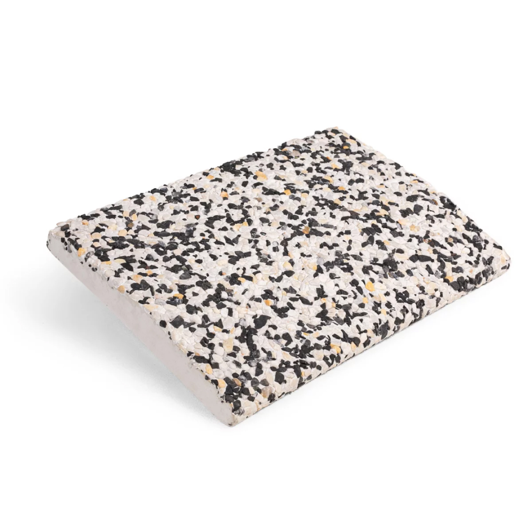 Бетон — чёрно-белая мозаика